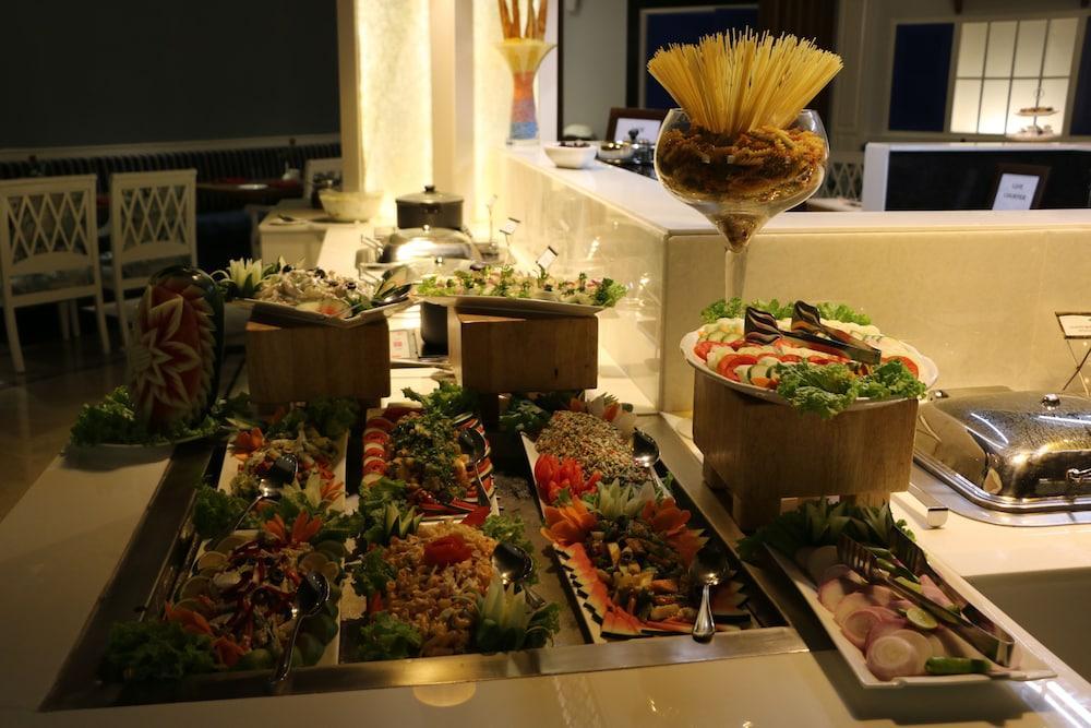Ramada By Wyndham Jalandhar City Center Εξωτερικό φωτογραφία