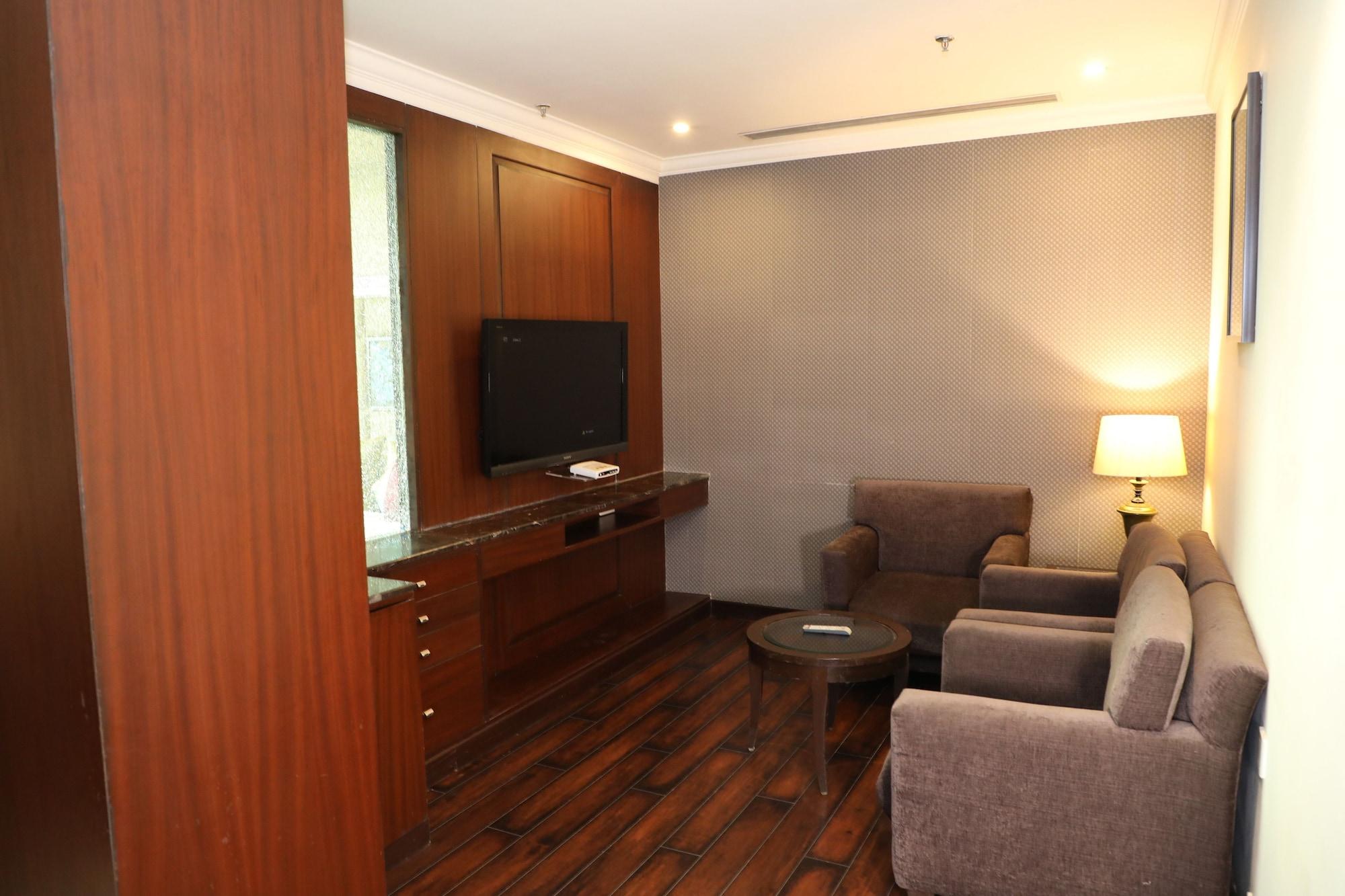 Ramada By Wyndham Jalandhar City Center Εξωτερικό φωτογραφία