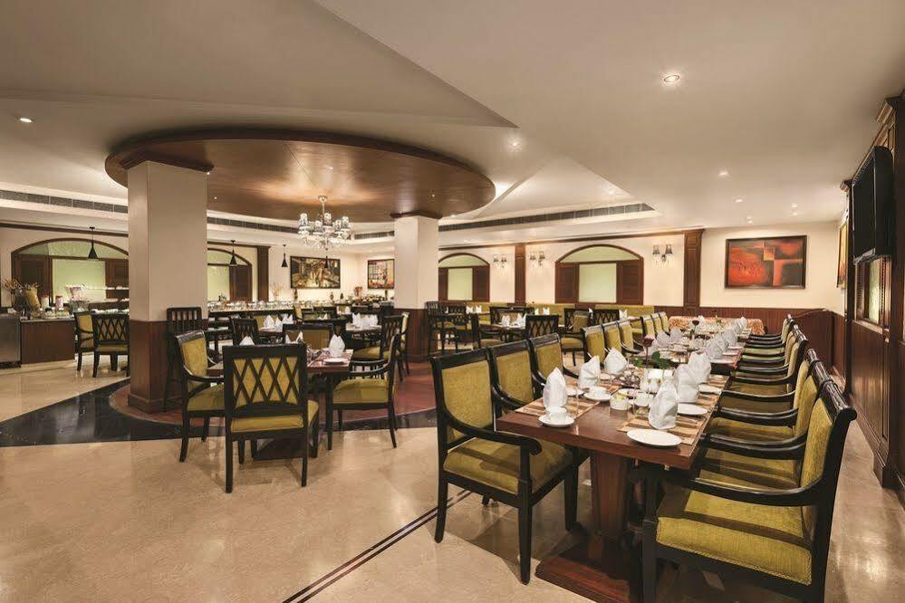 Ramada By Wyndham Jalandhar City Center Εξωτερικό φωτογραφία